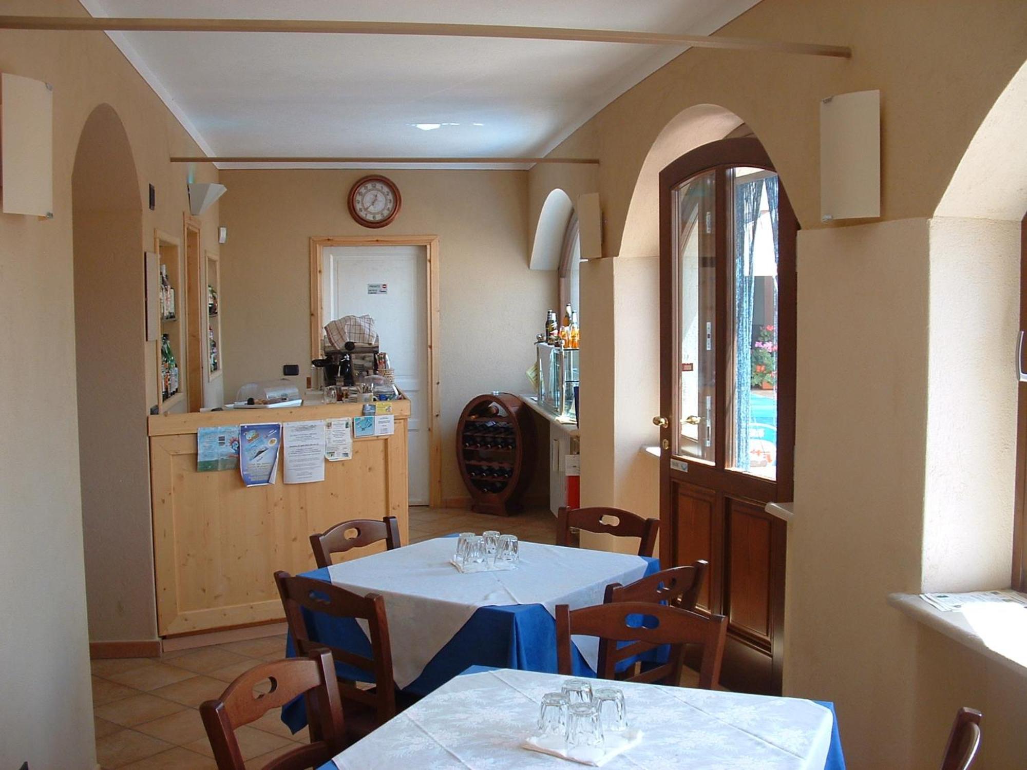 Locanda Dl'Angel Villar San Costanzo Экстерьер фото